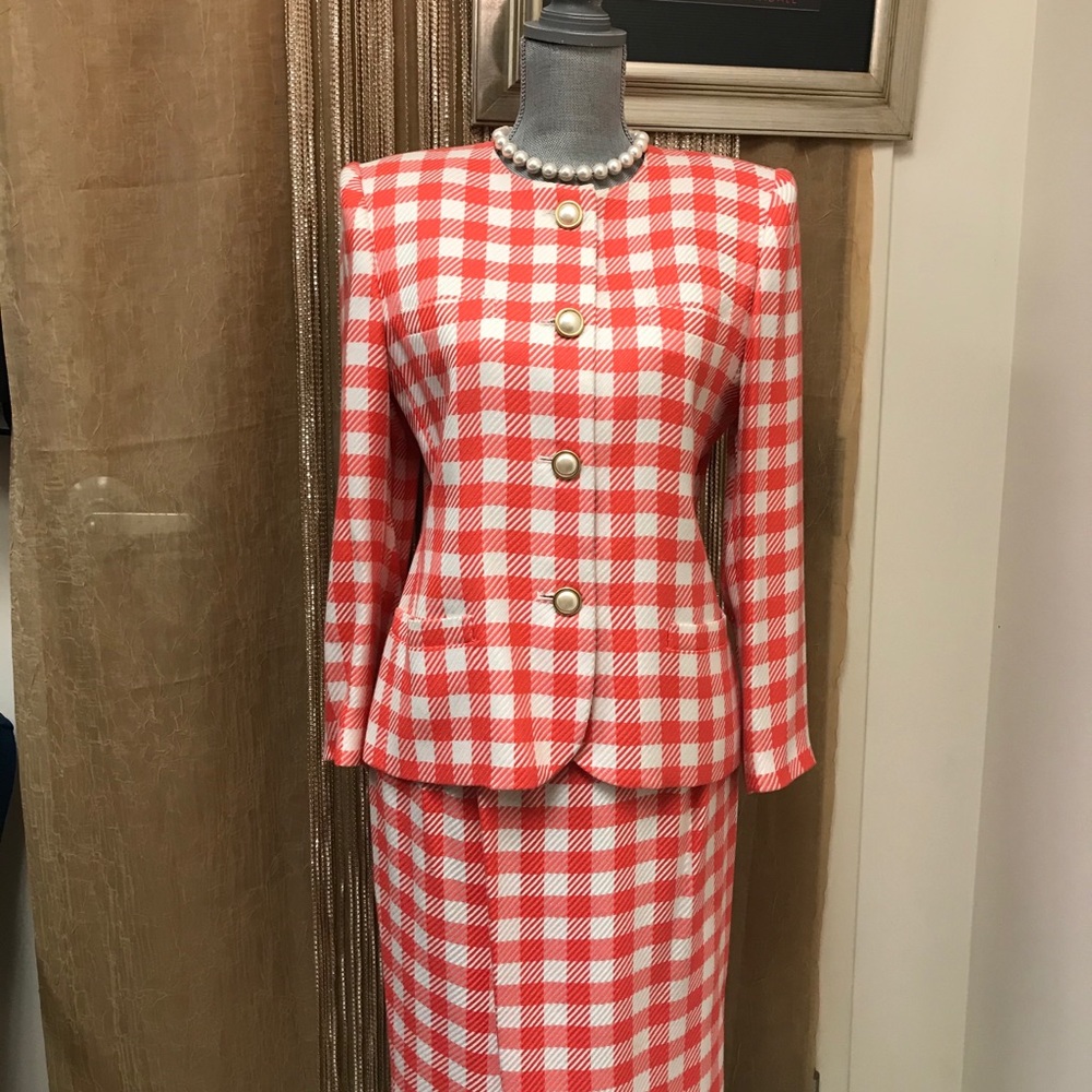 ⭐️ Super Chic Vintage Suit ⭐️ - Picture 1 of 13